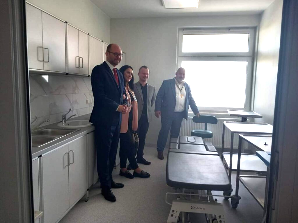 Marcin Przydacz Otwarcie nowego skrzydła Szpitala Powiatowego w Pajęcznie 2 55mzzq1g