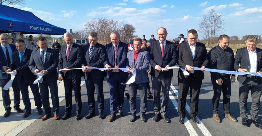 Marcin Przydacz Otwarcie nowych dróg powiatowych 5 WhatsApp Image 2025 03 22 at 19.22.33 1